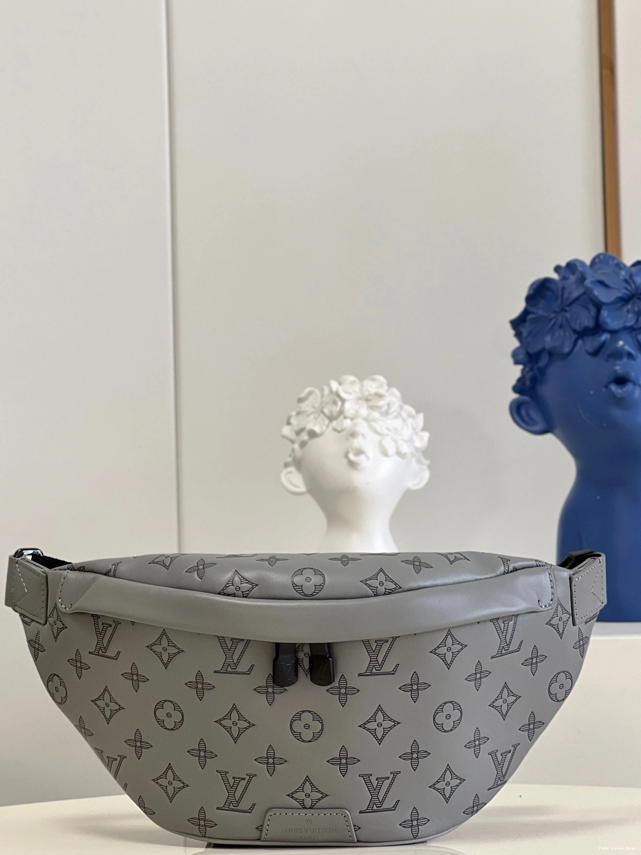 Repladies DISCOVERY LOUIS VUITTON BUMBAG 0806